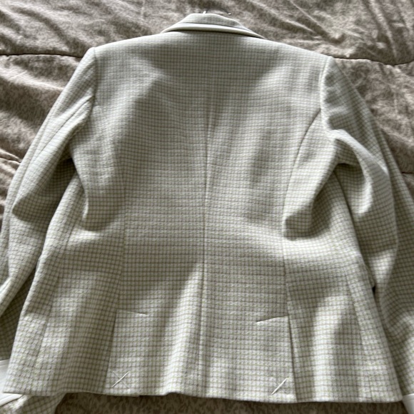 ⭐️🌴NWT Ecru Jacket - Picture 3 of 5